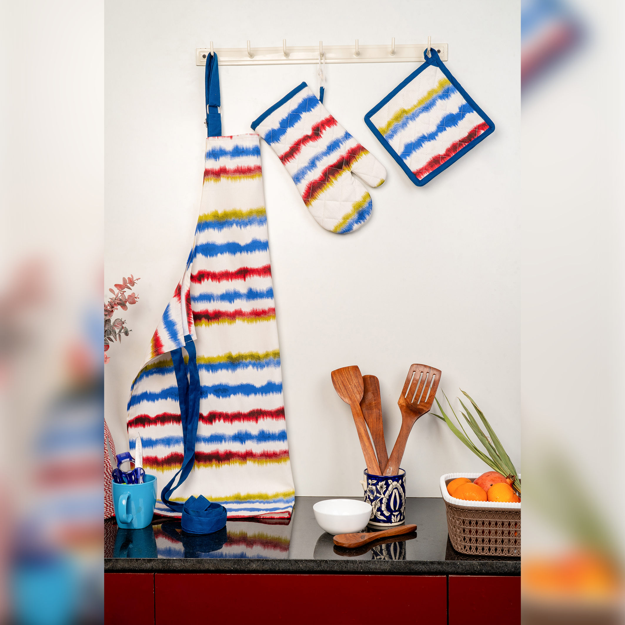 Tempest Printed Apron+Pot holder+Glove Combo - (Set/1+1+1)