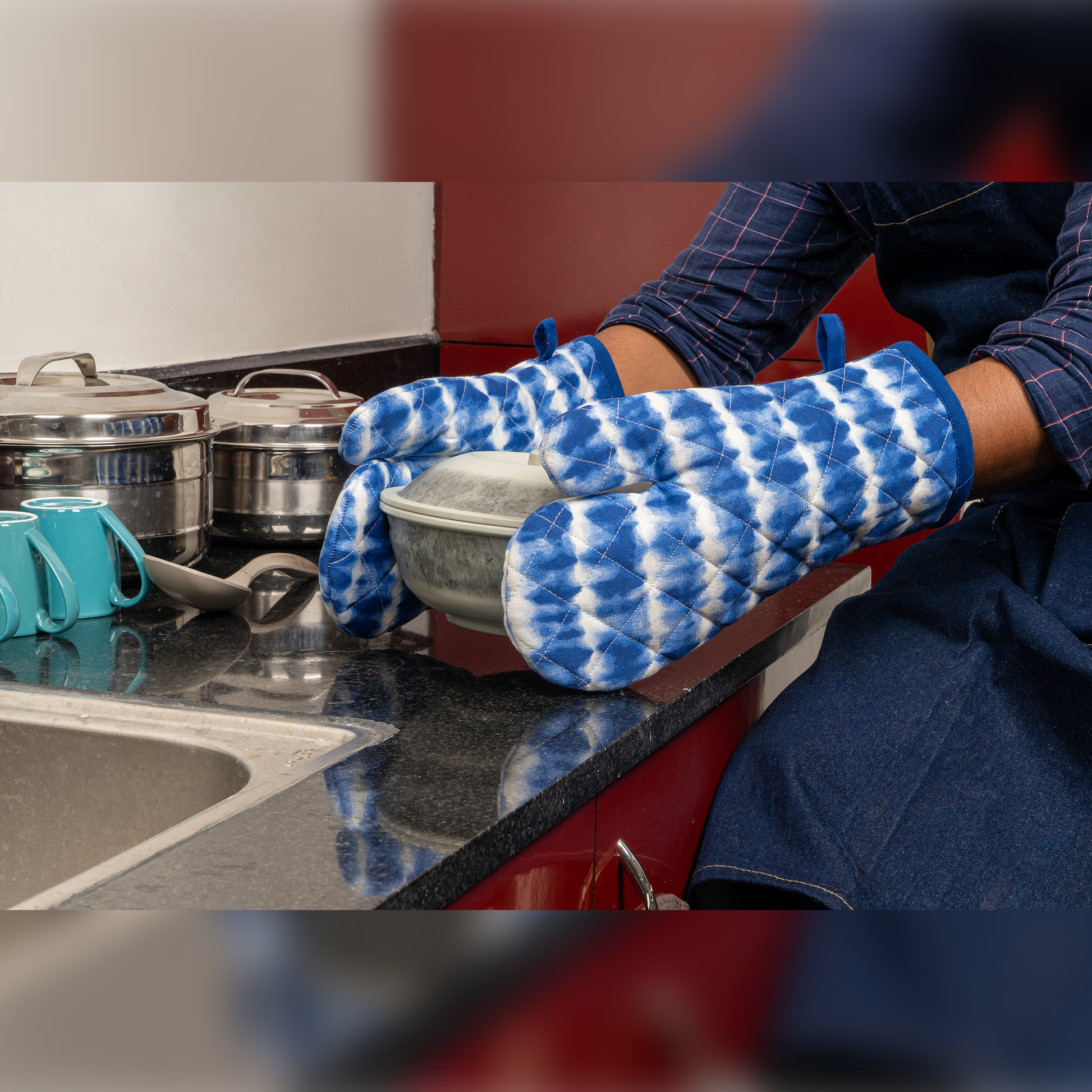 Iceberg Printed Gloves-(Set/2)