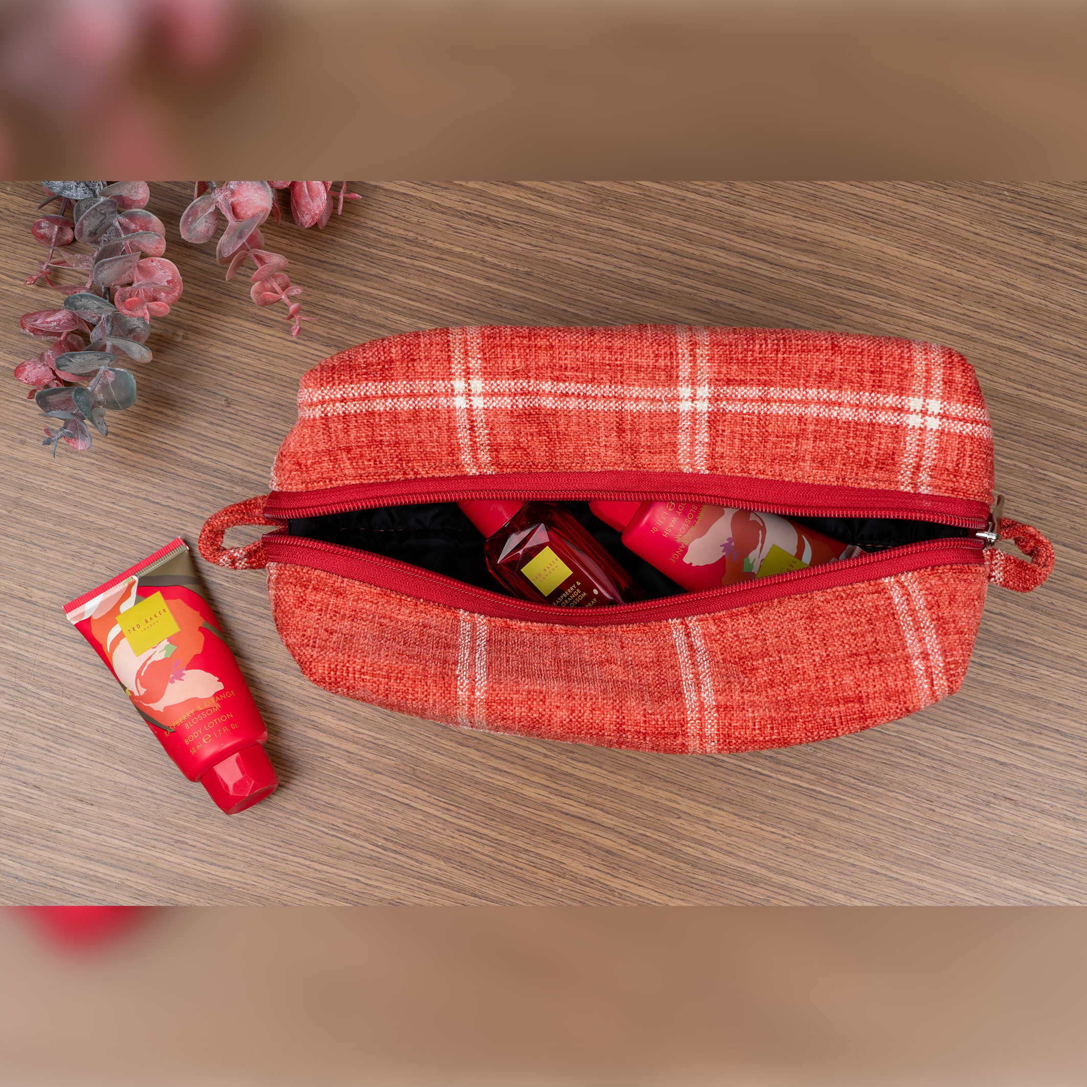 Scarlet Squares Utility Pouch - Multi-Purpose Organizer (1 Pc)