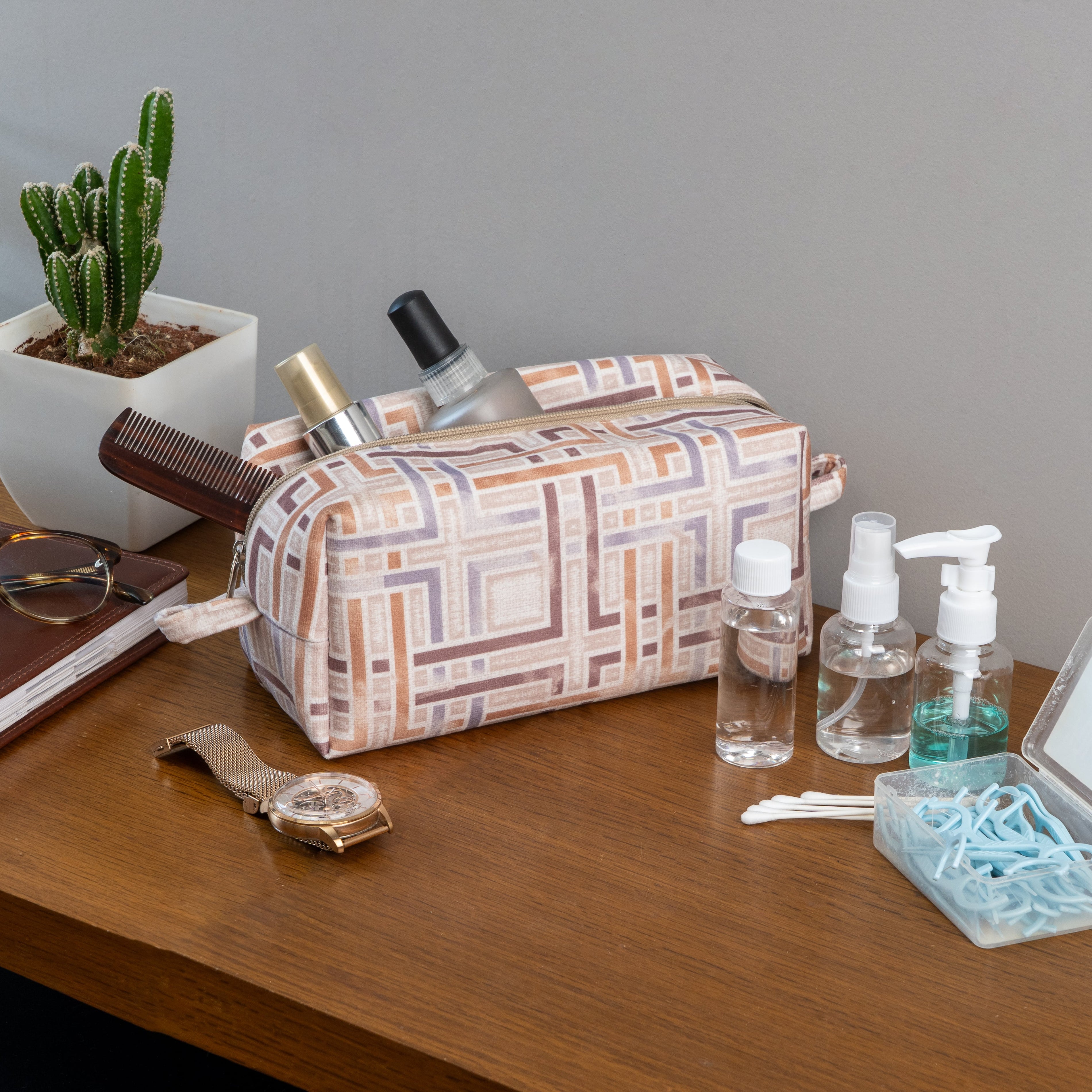 Amber Maze Utility Pouch - Multi-Purpose Organizer (1 Pc)