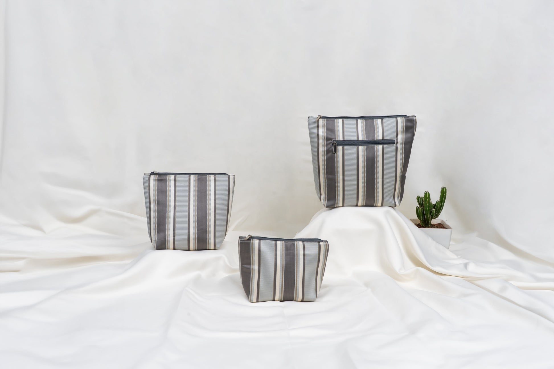 Svelte Luxe Multi-Purpose Travel pouches Set of 3 Pouches