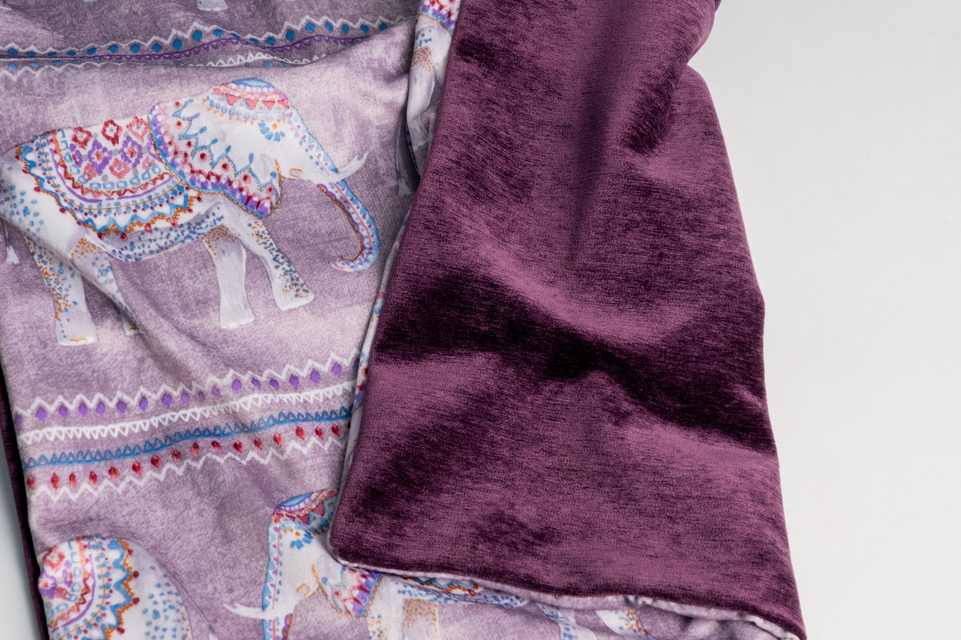 Tusk ki Jhalak Cushion Covers – Set of 2 (18" x 18")