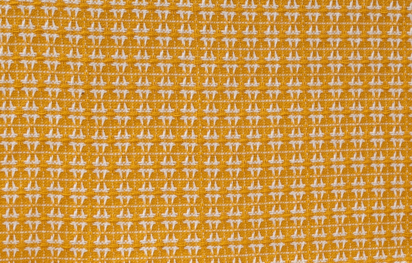 Golden Knot Premium Cotton Table Cloth With Frill