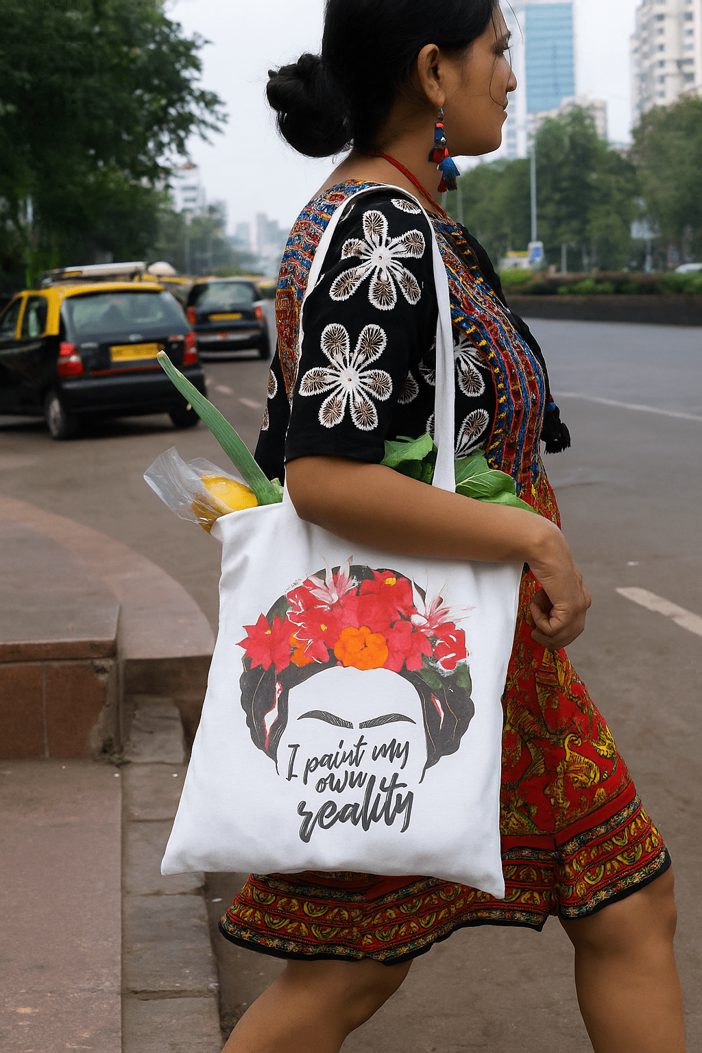 Own reality Small Tote Bag