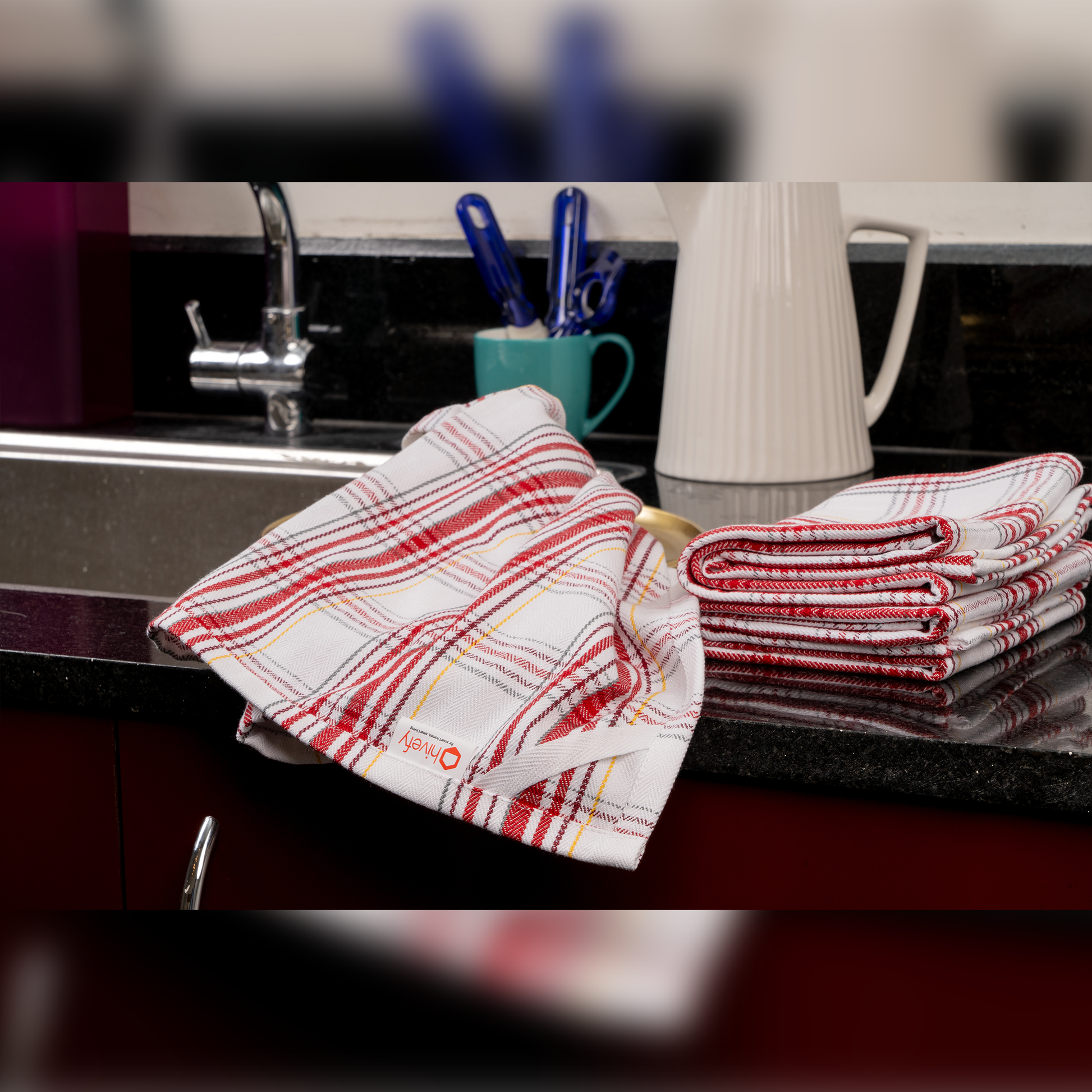 Dobby Checks Kitchen Towel-Strawberry fields (Set/3)