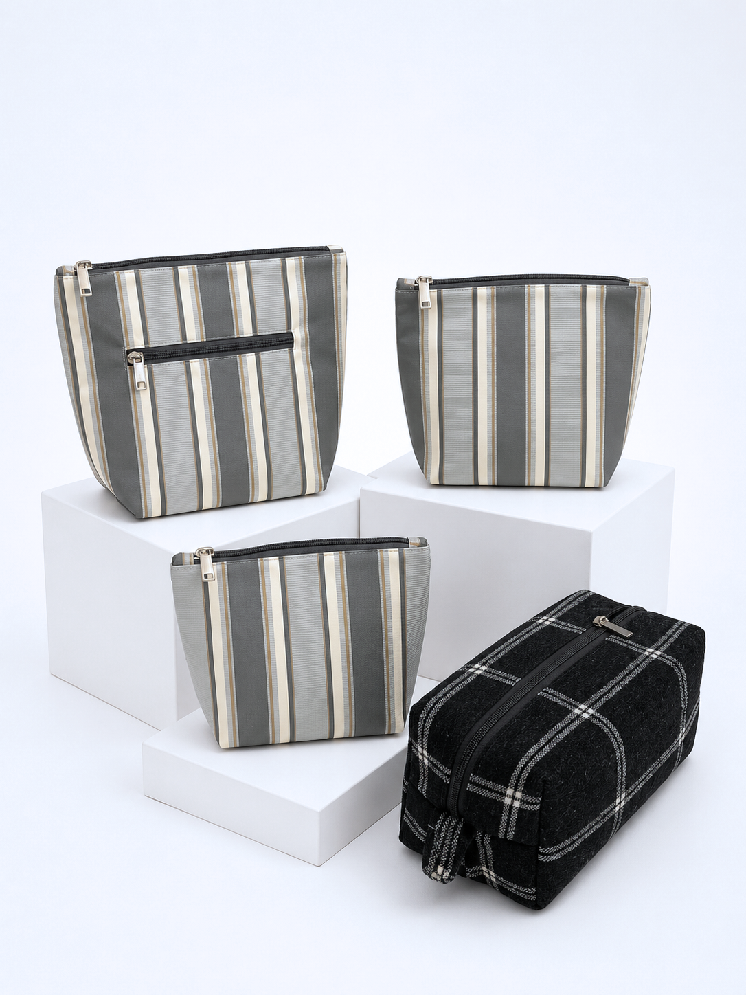 Svelte Luxe & Eclipse Squares Set of 4 Pouch Combo