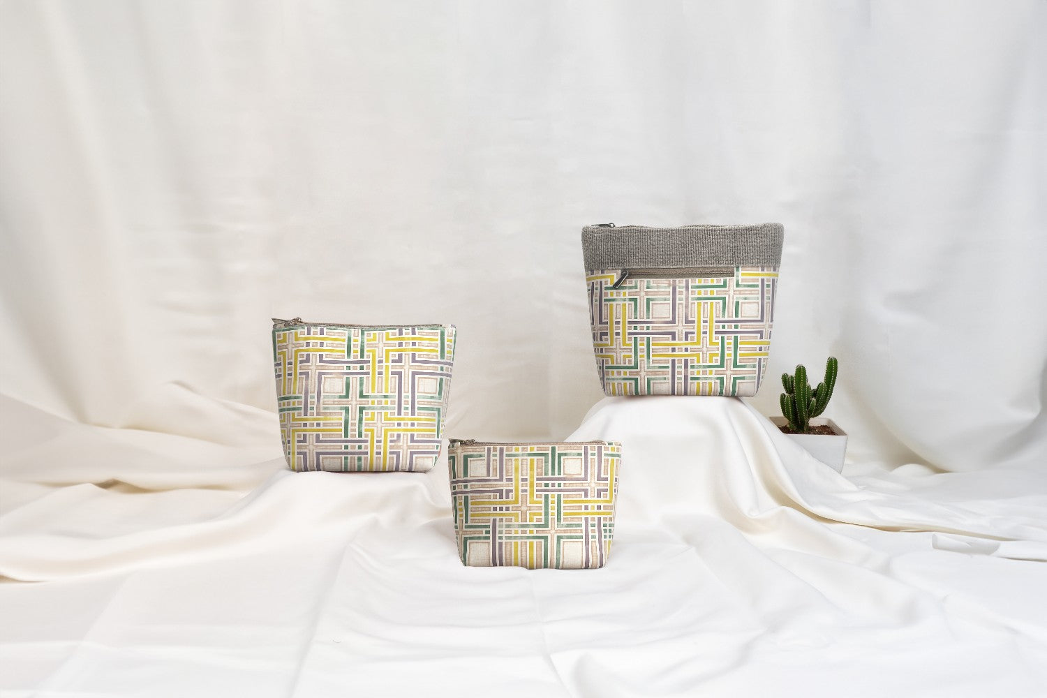 Willow Maze - Multi-Purpose Travel pouches Set of 3 Pouches